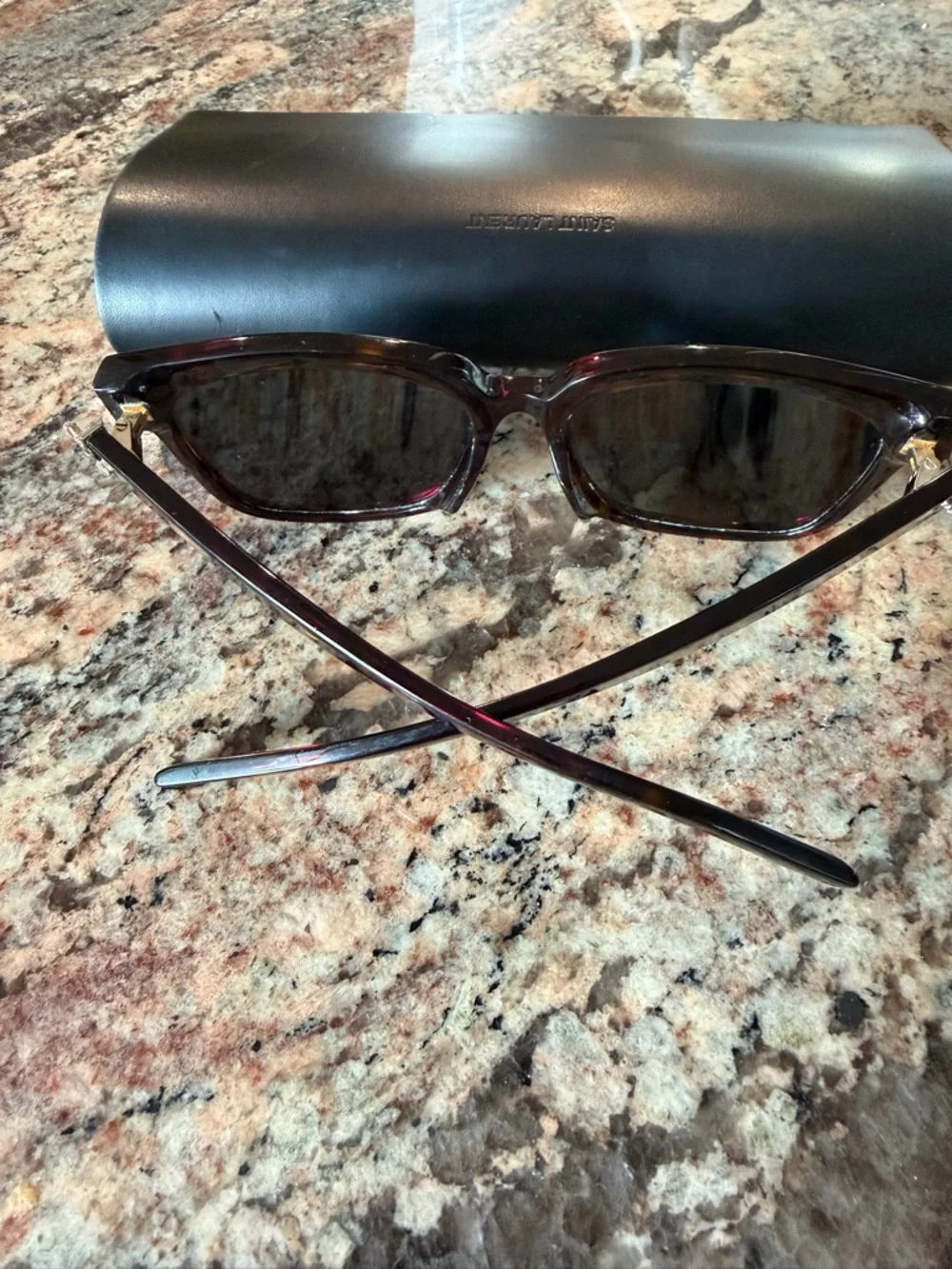 YSL Sunglasses - Picture 8 of 10